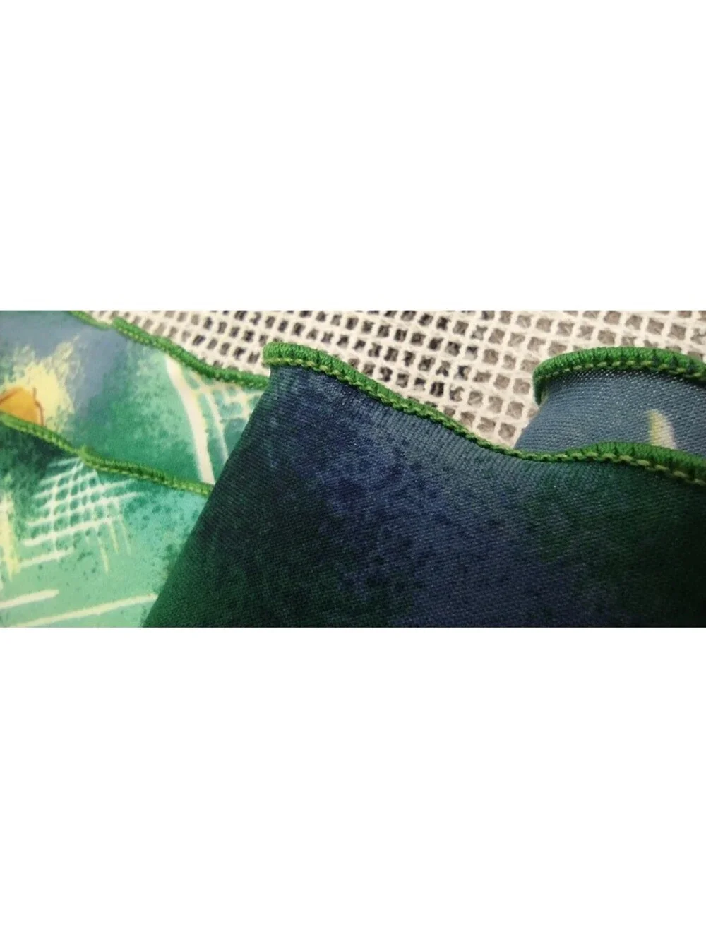 Vintage 60s 70s Oblong Long Scarf TENNIS PLAYERS Green White Blue Lettuce Edge